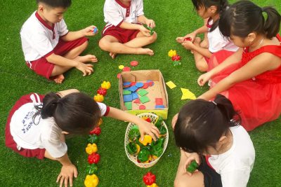 Hoạt động của cô và trẻ